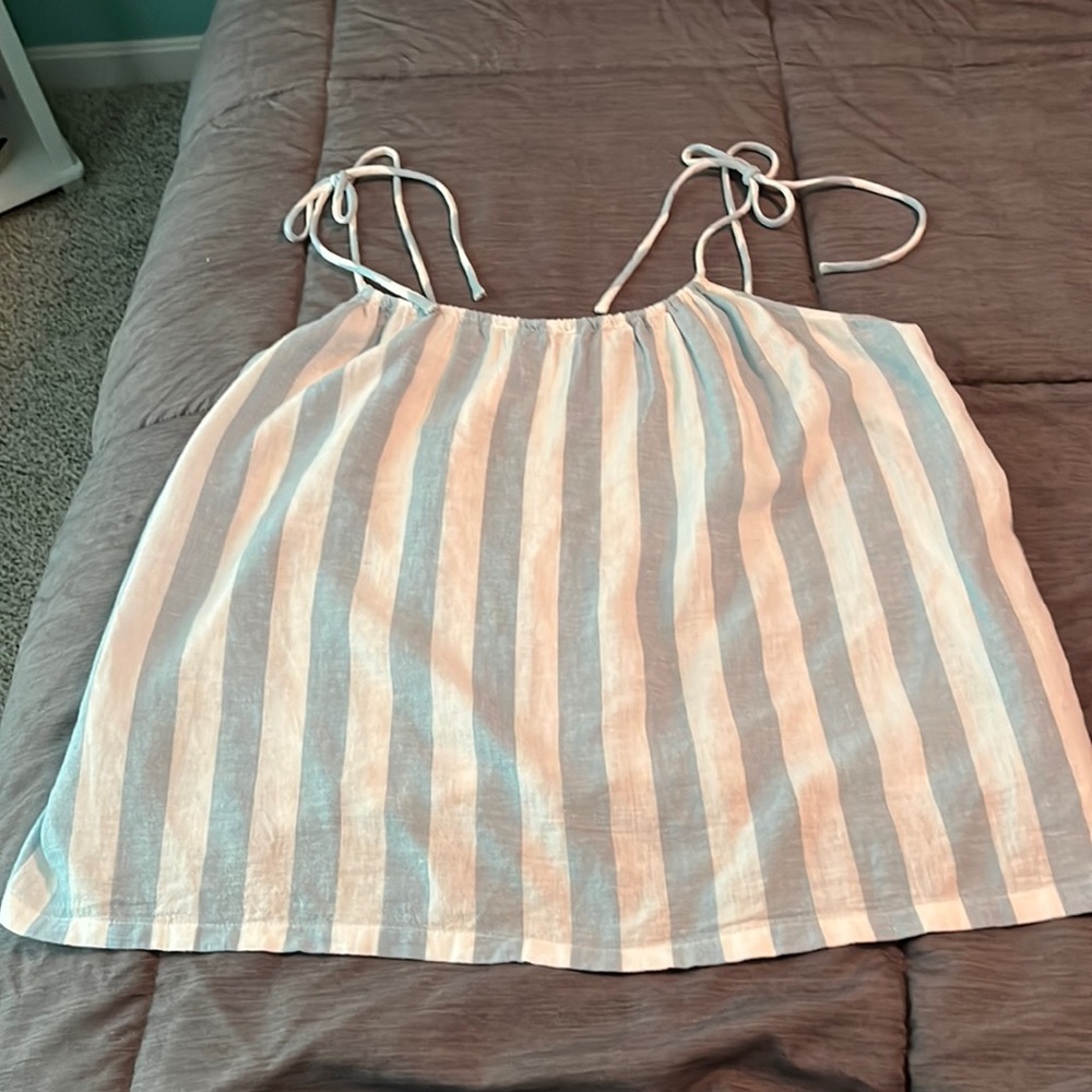Loft sleep top. Size XS